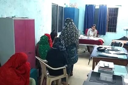 सेक्स रैकेट का भंडाफोड़: दानी टोला वार्ड से छह लड़कियों सहित चार लड़के गिरफ्तार