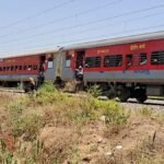 टला बड़ा हादसा: लखनऊ-चंडीगढ़ एक्सप्रेस के पहिये में चिंगारी से उठा धुआं, कई यात्री चलती ट्रेन से कूदे