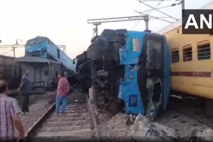 Train Accident : बड़ा हादसा, दो मालगाड़ी और एक यात्री ट्रेन टकराई, लोको पायलट समेत कई घायल