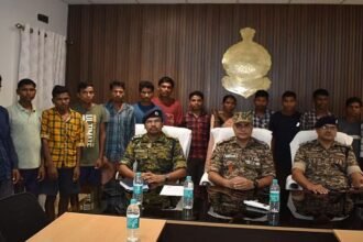 पुलिस को मिली बड़ी कामयाबी: 14 नक्सलियों ने किया सरेंडर, अब तक 306 माओवादी हुए गिरफ्तार