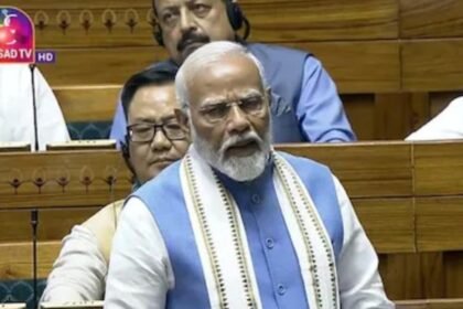 विशेष टिप्पणी :-मोदी के निशाने पर कांग्रेस और राहुल