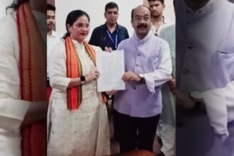 उप मुख्यमंत्री से बिजली व्यवस्था पूर्णत: सौर ऊर्जा से कराने पहल-रत्नावली कौशल