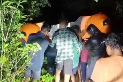 मिनी गोवा में नहाने के दौरान तीन युवक बहे, बचने ले लिए लिया पत्थर का सहारा; एसडीआरएफ ने सुरक्षित निकाला