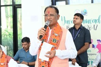 मुख्यमंत्री ने युवाओं से किया संवाद, प्रतिभाओं को आगे बढ़ाने का दिलाया भरोसा