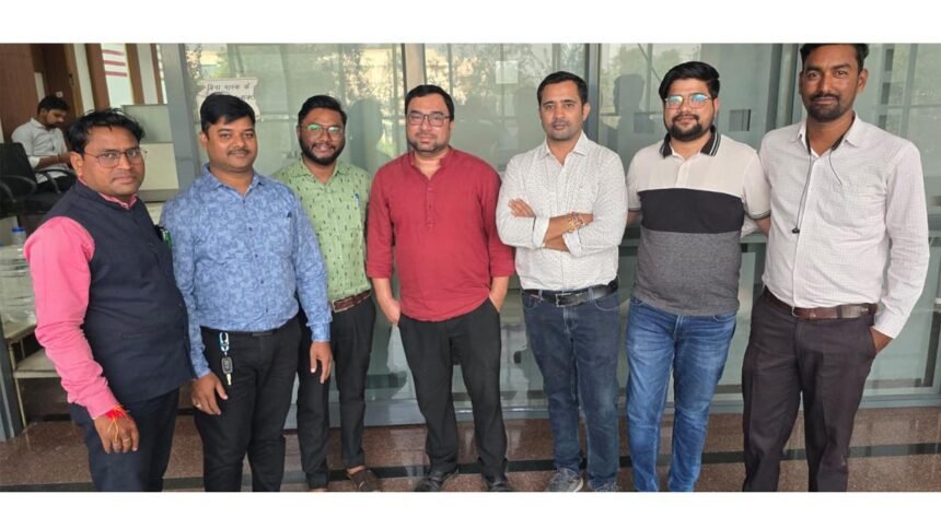 काम पर लौटे आधार ऑपरेटर: चिप्स अधिकारियों के साथ हुई बैठक, आश्वासन के बाद प्रदेश भर में हड़ताल खत्म