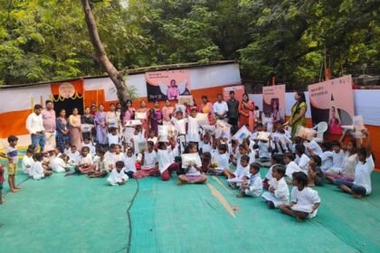 महाकुंभ मेले में शिक्षा विभाग और एजुकेट गर्ल्स संस्था के संयुक्त प्रयास से विद्या कुंभ अभियान के तहत प्राथमिक विद्यालय का किया गया शुभारंभ