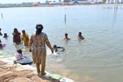 पर्व स्नान के लिए त्रिवेणी संगम का है विशेष महत्व, प्रशासन द्वारा बनाए गए है विभिन्न कुंड