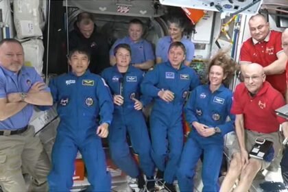 नौ महिने बाद धरती के लिए रवाना होंगे सुनीता विलियम्स और विल्मोर, स्पेस स्टेशन पर पहुंचा क्रु-10 मिशन