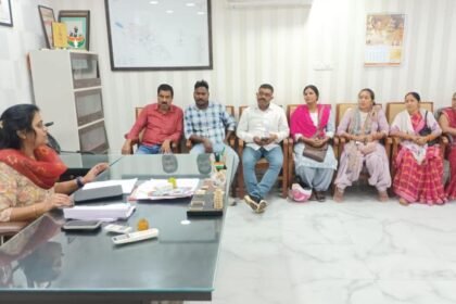 सार्वजनिक टॉयलेट संचालक एजेंसी को आयुक्त ने दी चेतावनी, गड़बड़ी की तो हो जाएगा अनुबंध निरस्त