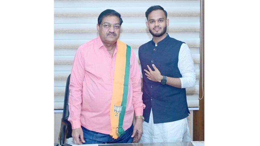 युवाओं को दी जाए पीडीएस दुकानों के संचालन की जिम्मेदारी: दक्ष वैद्य
