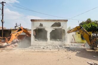 Big Breaking_Bhilai: खुर्सीपार में चला बुलडोजर, गौतम नगर के 53 अवैध कब्जे हुए धवस्त