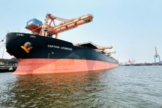 वेदांता के वाइज़ैग जनरल कार्गो बर्थ को विशाखापट्टनम बंदरगाह पर भारत का सबसे बड़ा बॉक्साइट पोत प्राप्त हुआ