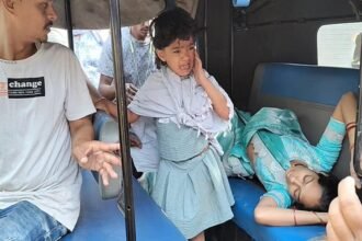 कोयले से भरा ट्रेलर की चपेट में आकर स्कूटी सवार महिला घायल, बाल-बाल बची पांच साल की बेटी