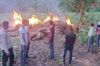 छत्तीसगढ़ पुलिस की मानवीयता: बसवराजू सहित आठ नक्सलियों का किया अंतिम संस्कार, मुठभेड़ में हुए थे ढेर