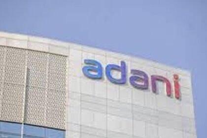 अदाणी का नया युग: ऊर्जा से उम्मीद तक, कारोबार से बदलाव तक