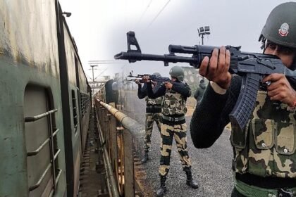 रेलवे के चार अधिकारी सस्पेंड, अमरनाथ यात्रा ड्यूटी पर जा रहे 1200 बीएसएफ जवानों को जर्जर ट्रेन देने का मामला