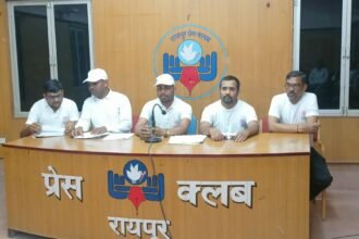 छत्तीसगढ़ में आधार ऑपरेटर चिप्स (आधार एजेंसी) की धांधली से परेशान, सरकार से की कार्रवाई की मांग