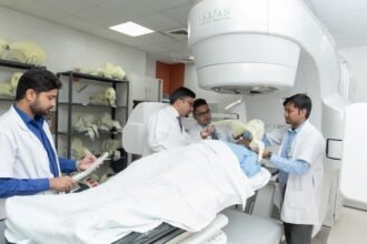 चिकित्सक दिवस पर वेदांता ने चिकित्सा नायकों को किया नमन , पाँच लाख से अधिक लोगों की स्वास्थ्य सेवा कर चुके हैं वेदांता के चिकित्सा कर्मी