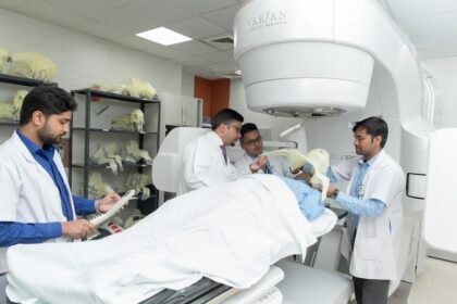 चिकित्सक दिवस पर वेदांता ने चिकित्सा नायकों को किया नमन , पाँच लाख से अधिक लोगों की स्वास्थ्य सेवा कर चुके हैं वेदांता के चिकित्सा कर्मी