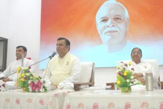 दूसरों को बदलने के बजाय, अपने विचार, दृष्टिकोण और व्यवहार को बदले-ब्रह्माकुमार डॉ. शक्तिराज