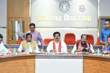 विशुद्ध रूप से राजनीतिक आंदोलनों से सम्बंधित दर्ज प्रकरणों पर मंत्रिपरिषद की उपसमिति की बैठक सम्पन्न, 15 प्रकरणों की हुई समीक्षा