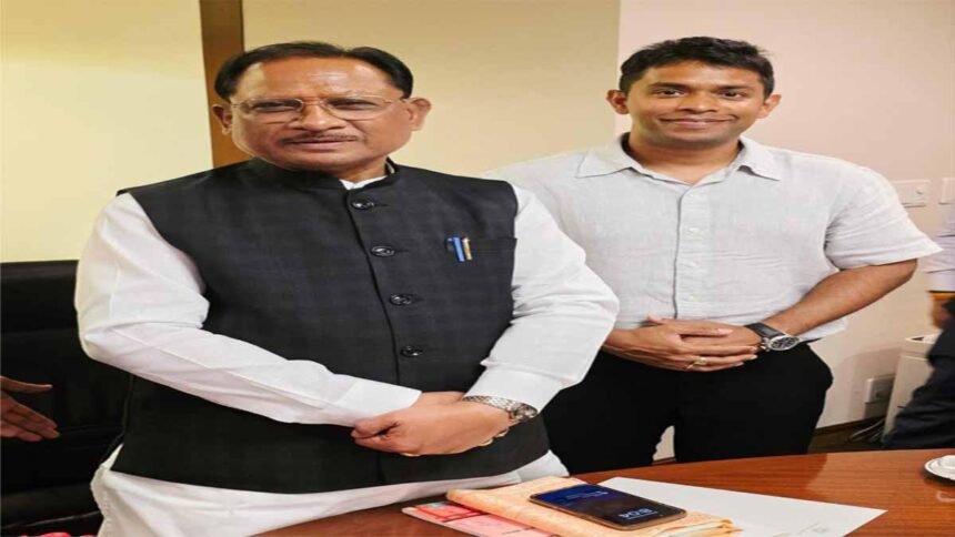 बस्तर के होनहार अविनाश से टोक्यो में मिले मुख्यमंत्री साय, छत्तीसगढ़ में उद्योग स्थापना को लेकर हुई चर्चा