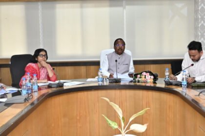 स्टेट व नेशनल हाइवे में घूमंतु पशुओं की सुरक्षा एवं दुर्घटनाओं में घायलों के उपचार के लिए व्यवस्था सुदृढ़ की जाए: रामविचार नेताम