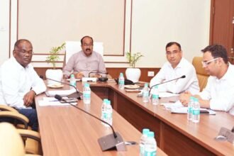 केन्द्रीय मंत्री मनोहर लाल ने स्वच्छ भारत मिशन (शहरी) के कार्यों की समीक्षा की