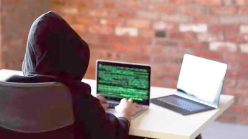 सरगुजा पुलिस की चेतावनी, ट्रेंडिंग APK फ्रॉड से रहें सतर्क