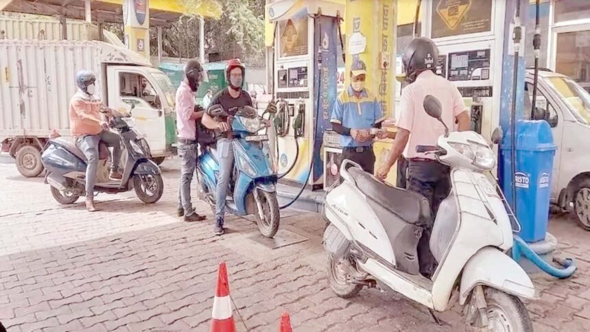बिना हेलमेट दुपहिया वालों को पेट्रोल देने पर प्रतिबंध लागू