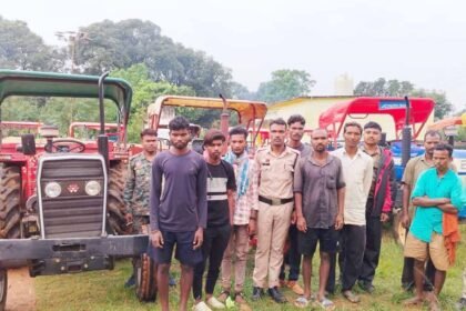 अवैध रेत उत्खनन पर प्रशासन की सख्ती, आदेश के उल्लंघन पर 14 ट्रैक्टर जब्त