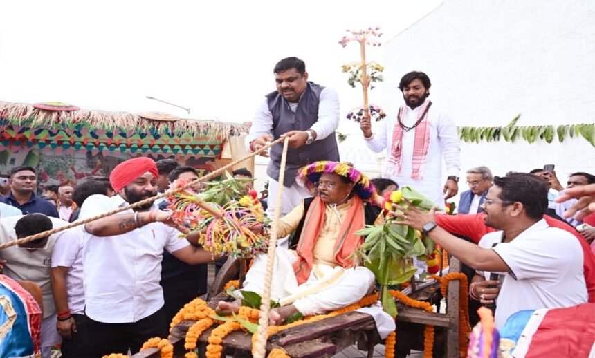 कृषि मंत्री निवास में धूमधाम और पारंपरिक अंदाज में मनाया पोरा तिहार