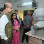 राज्यपाल डेका का खैरागढ़ प्रवास, ग्राम चंदैनी में स्व-सहायता समूहों एवं हितग्राहियों से की भेंट