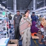 मंत्री लक्ष्मी राजवाड़े ने शबरी एंपोरियम, और गारमेंट फैक्ट्री का किया अवलोकन