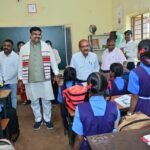 शिक्षा मंत्री गजेन्द्र यादव ने दुर्ग जिले के स्कूलों का किया औचक निरीक्षण
