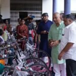 दिव्यांगजन शिविर : पर्यटन व संस्कृति मंत्री राजेश अग्रवाल ने दिव्यांगजनों को ट्रायसायकल व व्हीलचेयर का किया वितरण