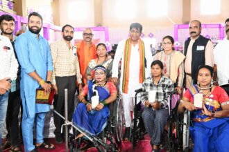 दिव्यांगजनों ने अपने हुनर से लोगों का जीता दिल, गायन, फैशन शो, नृत्य कला से दिव्यांगों के हौसले हुए बुलंद