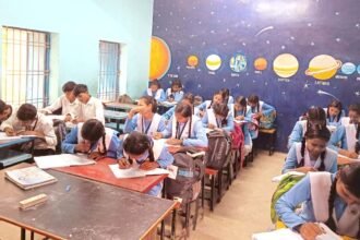 स्कूल में लौटी शिक्षा की रौनक, बढी शिक्षा की गुणवत्ता, मोहगांव हाई स्कूल में अंग्रेजी, गणित व कला विषय के शिक्षकों की हुई पदस्थापना