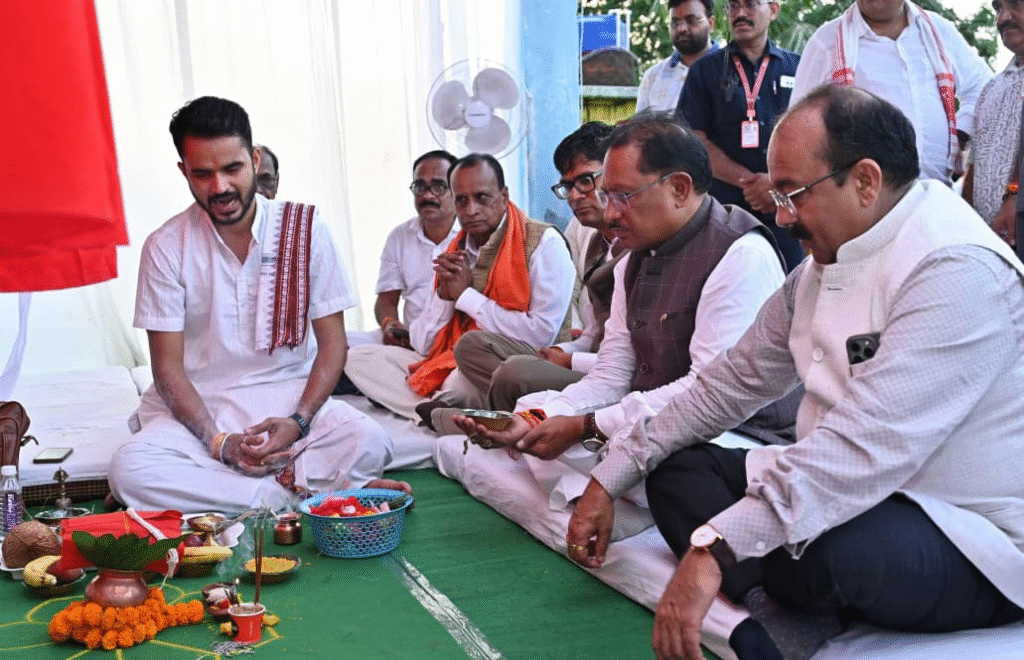 सीएम साय ने दी रायगढ़ को 38 करोड़ की सौगात, कहा-रायगढ़ मेरा परिवार, मैं अपने परिवार से मिलने आया हूँ 2 image 12