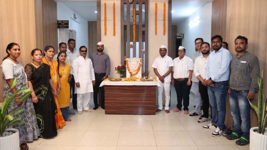 गांधी जयंती : छत्तीसगढ़ ग्रामोद्योग विभाग द्वारा विशेष कार्यक्रम का आयोजन, चलाया गया स्वच्छता अभियान