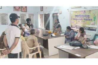 मैजिक बस इंडिया फाउंडेशन ग्राम तेंदुआ में नि:शुल्क स्वास्थ्य शिविर का सफल आयोजन