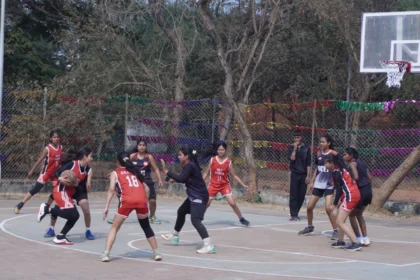 एनआईटी रायपुर में चार दिवसीय खेल महाकुंभ 'समर 2026' का भव्य आगाज, खेल मानसिक स्वास्थ्य व तनाव कम करने का माध्यम -प्रो. राव