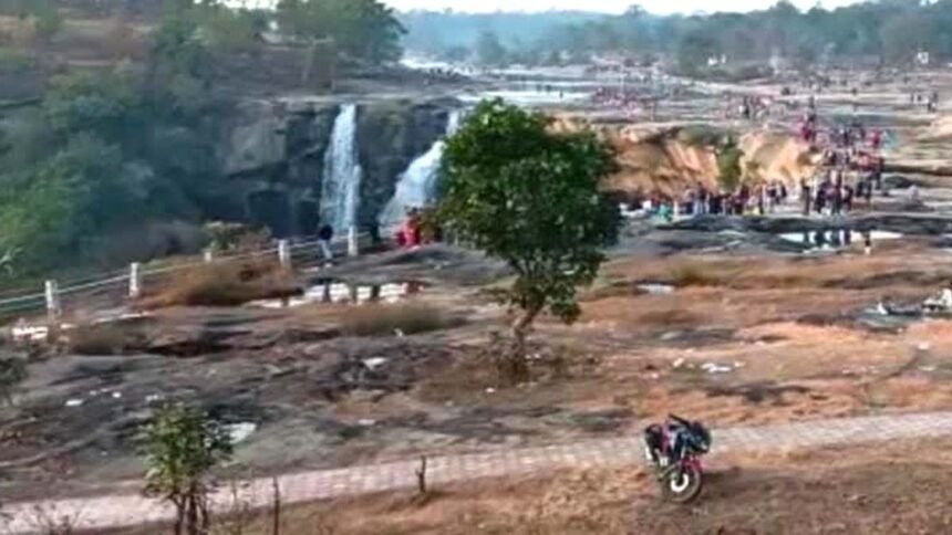 अमृतधारा महोत्सव 2026 के सफल आयोजन हेतु अधिकारियों को सौंपे गए दायित्व