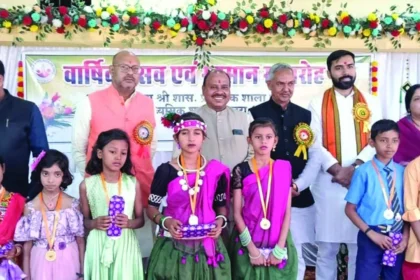 पीएम विद्यालय के वार्षिकोत्सव में प्रतिभाओं को किया गया सम्मानित