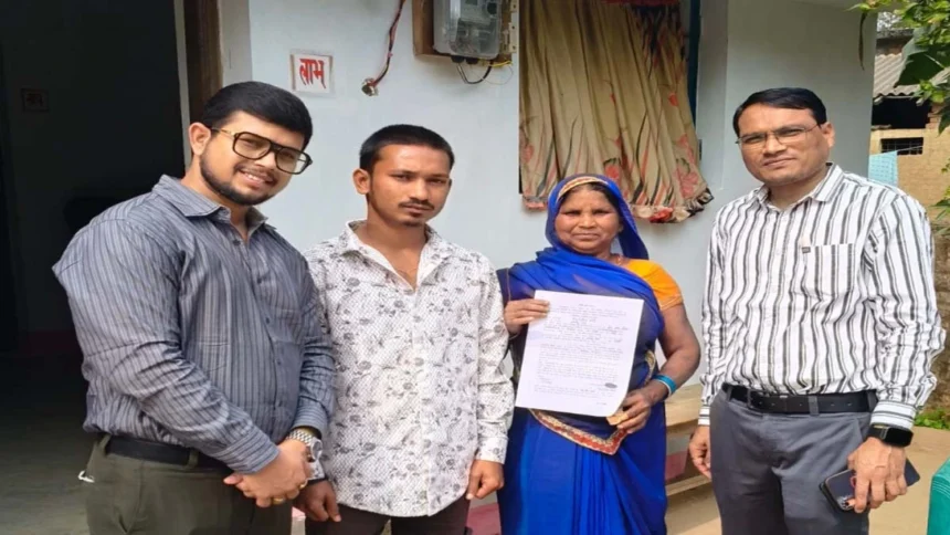 श्रम विभाग द्वारा घर पहुच दिलाया जा रहा योजना का लाभ