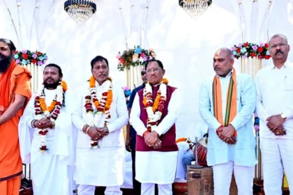 गुरु घासीदास के अनुयायियों का दल पावन गिरौदपुरी धाम के लिए हुआ रवाना