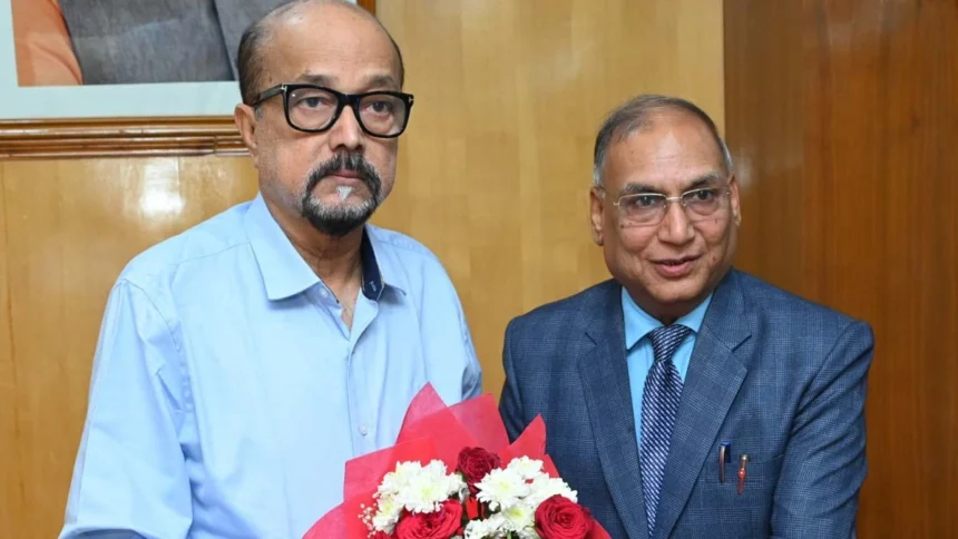 रमेन डेका से राज्य उपभोक्ता विवाद प्रतितोष आयोग के अध्यक्ष चौरड़िया ने की सौजन्य भेंट