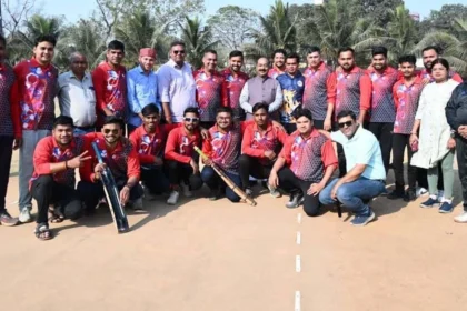 स्वर्गीय कुलदीप निगम स्मृति इंटर-प्रेस क्रिकेट टूर्नामेंट के फाइनल मैच में पहुंचे उप मुख्यमंत्री, पत्रकार खिलाड़ियों का बढ़ाया उत्साह