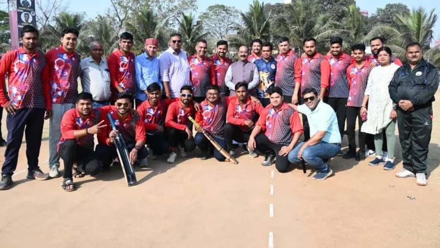 स्वर्गीय कुलदीप निगम स्मृति इंटर-प्रेस क्रिकेट टूर्नामेंट के फाइनल मैच में पहुंचे उप मुख्यमंत्री, पत्रकार खिलाड़ियों का बढ़ाया उत्साह