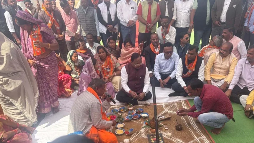 कृषि मंत्री राम विचार नेताम ने धोन्धा प्रतापपुर में किया कृषि महाविद्यालय का भूमि पूजन